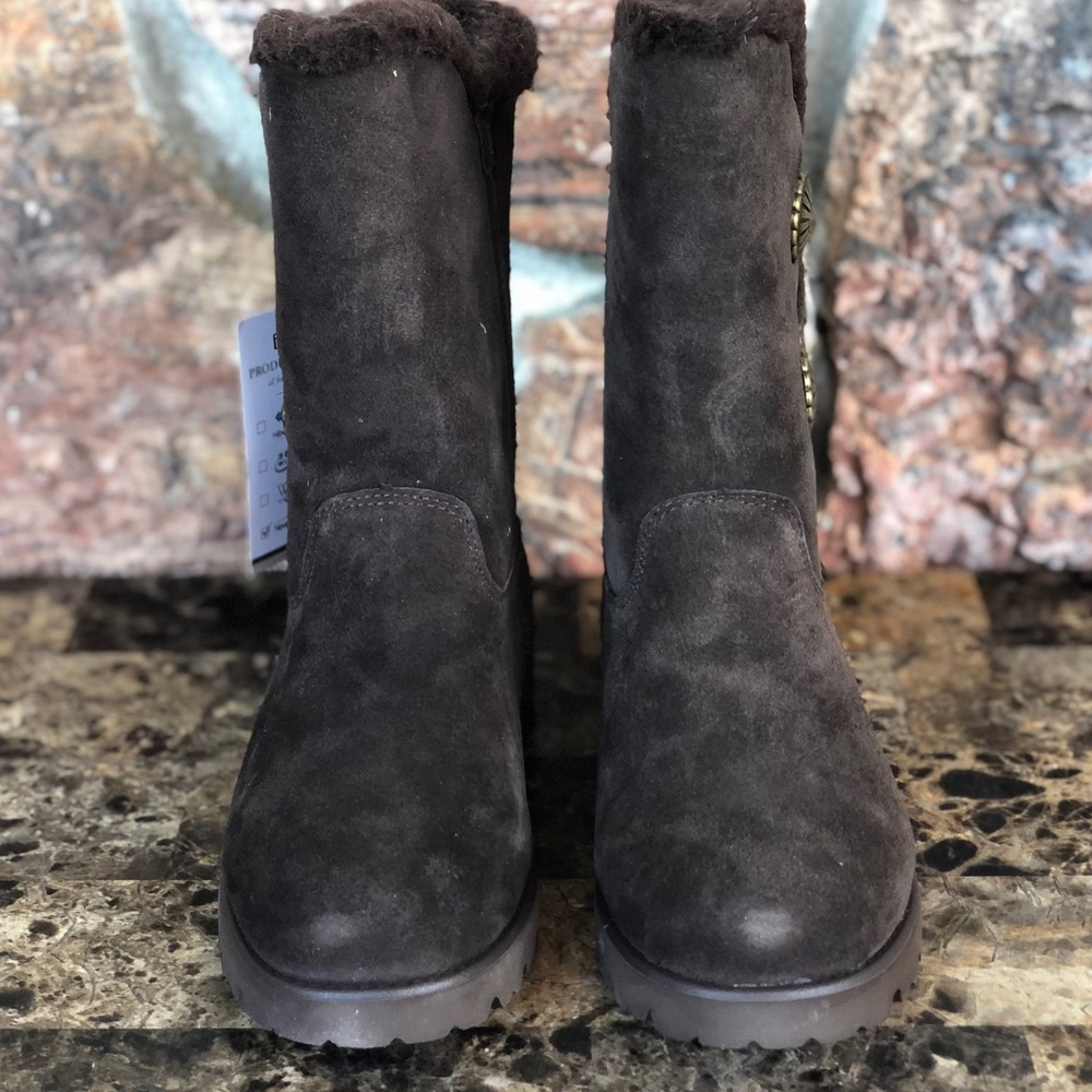 NEW  BEARPAW Women's Wildwood Boots - Picture 8 of 10